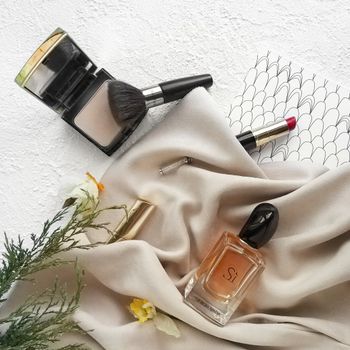 Ruhee beauty flatlay